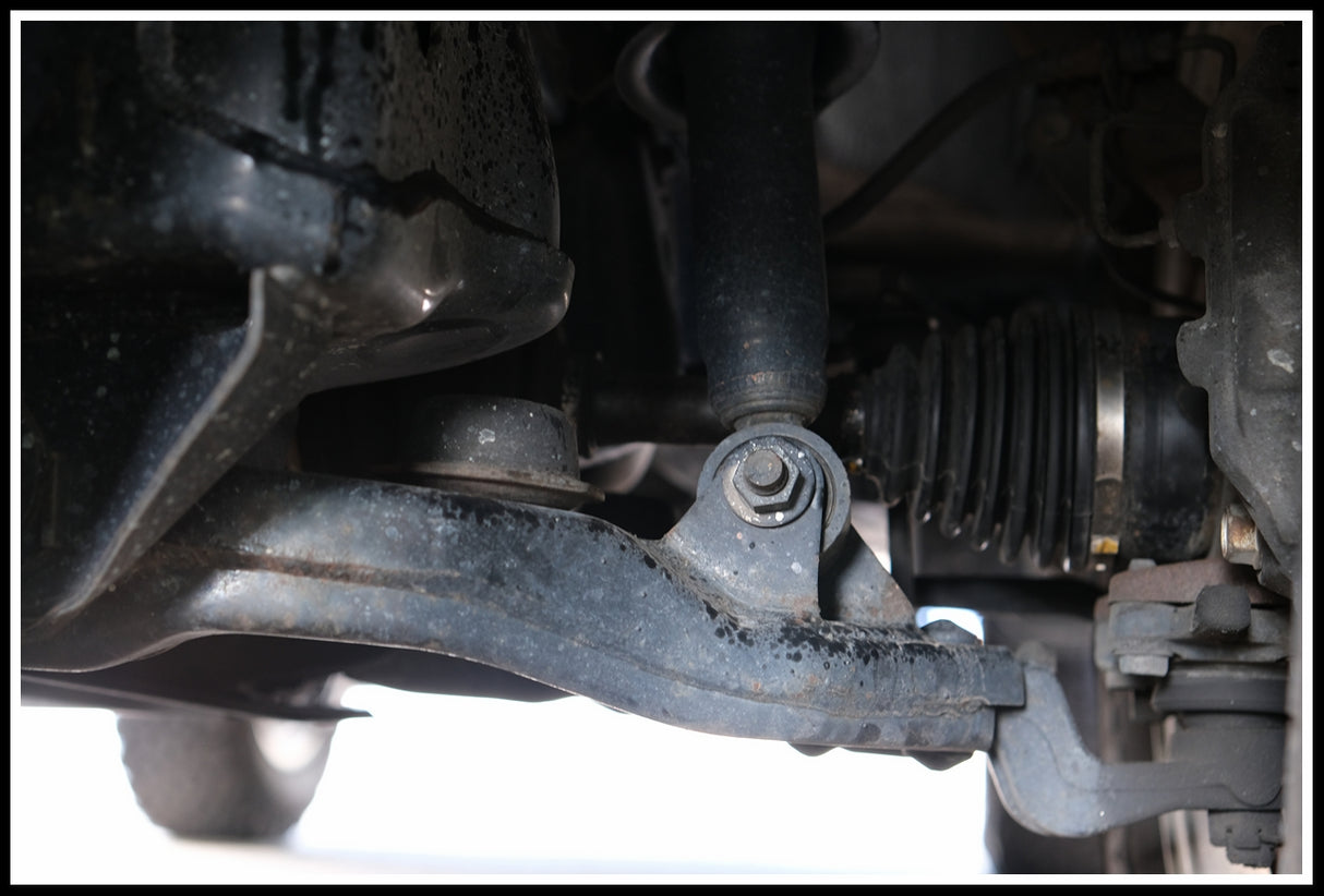 1998 JDM Toyota Hilux Surf Manual 4X4 Ready for a Roam Build! - Roam Overland Outfitters