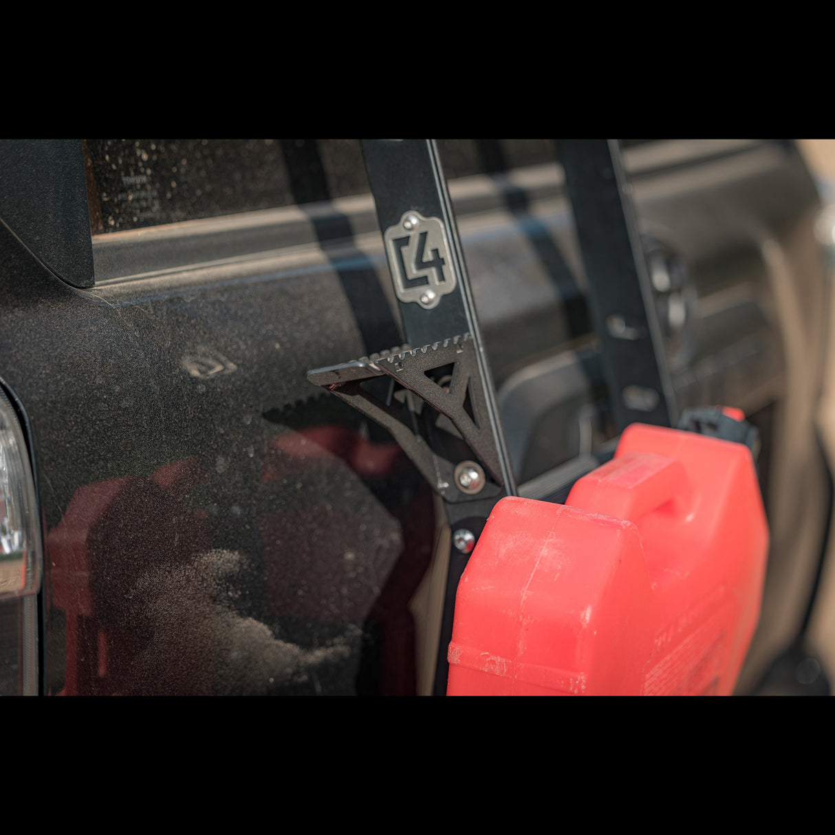 Summit Hatch Ladder Side Step / 5th Gen / 2010+ - Roam Overland Outfitters