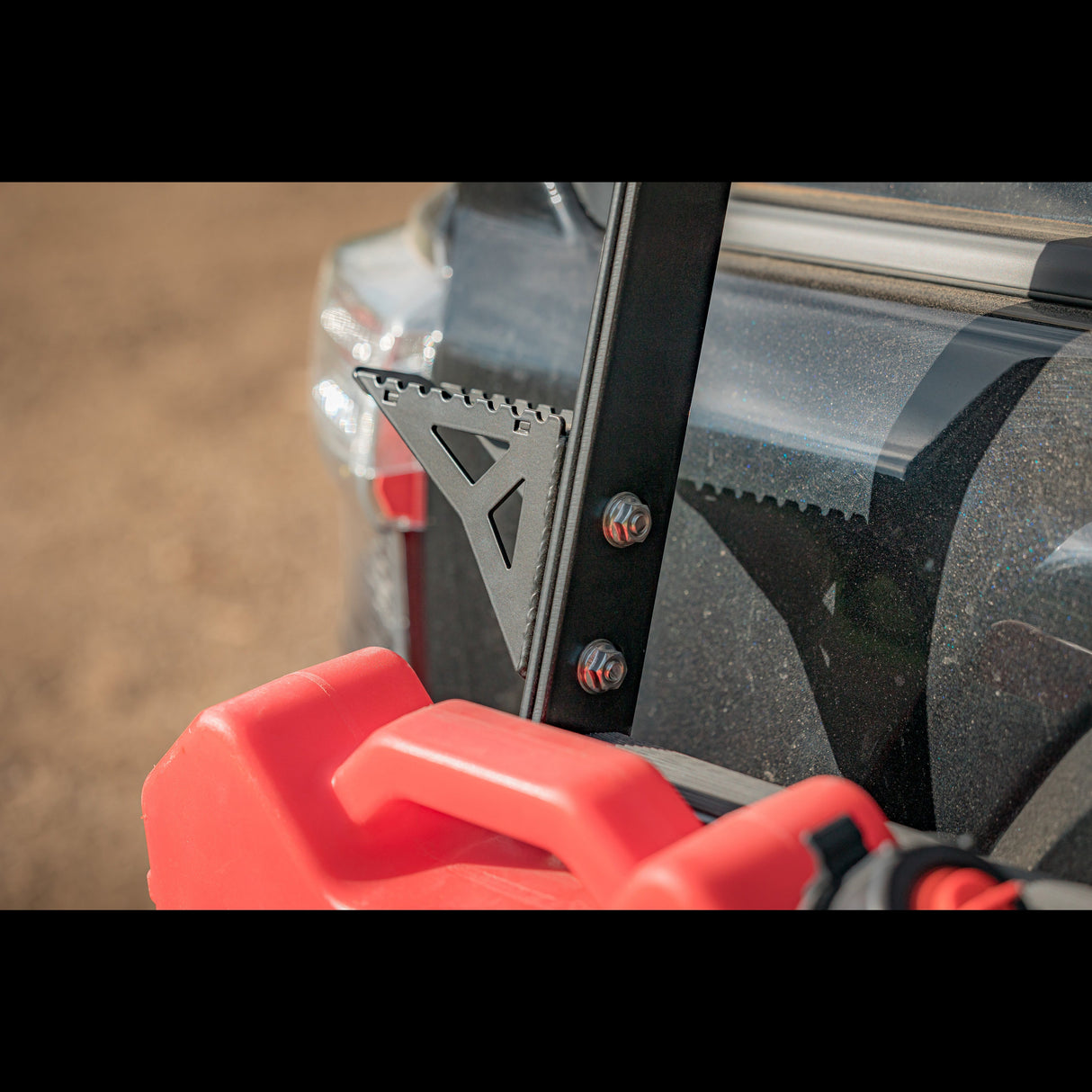 Summit Hatch Ladder Side Step / 5th Gen / 2010+ - Roam Overland Outfitters