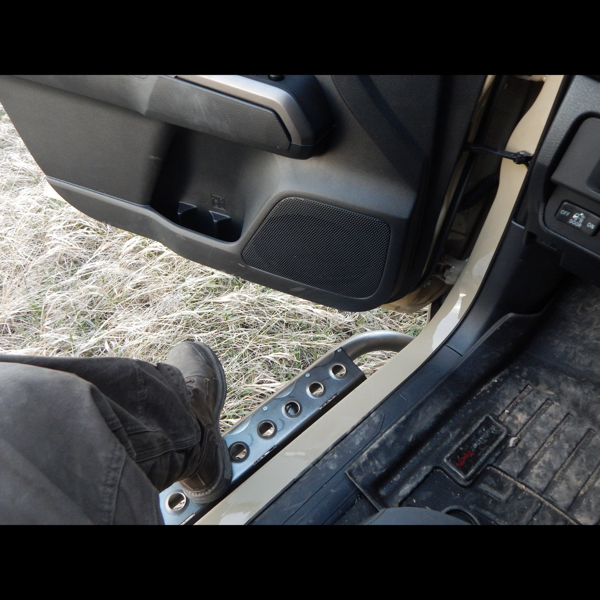 Tacoma Rock Sliders / 3rd Gen / 2016+ - Roam Overland Outfitters