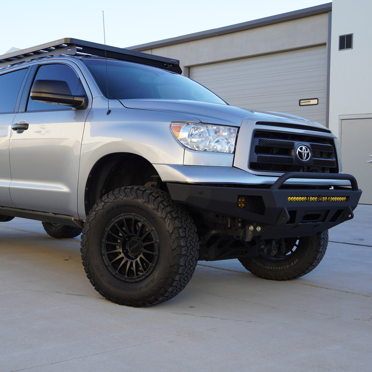 Tundra Overland Series Front Bumper / 2nd Gen / 2007-2013 - Roam Overland Outfitters