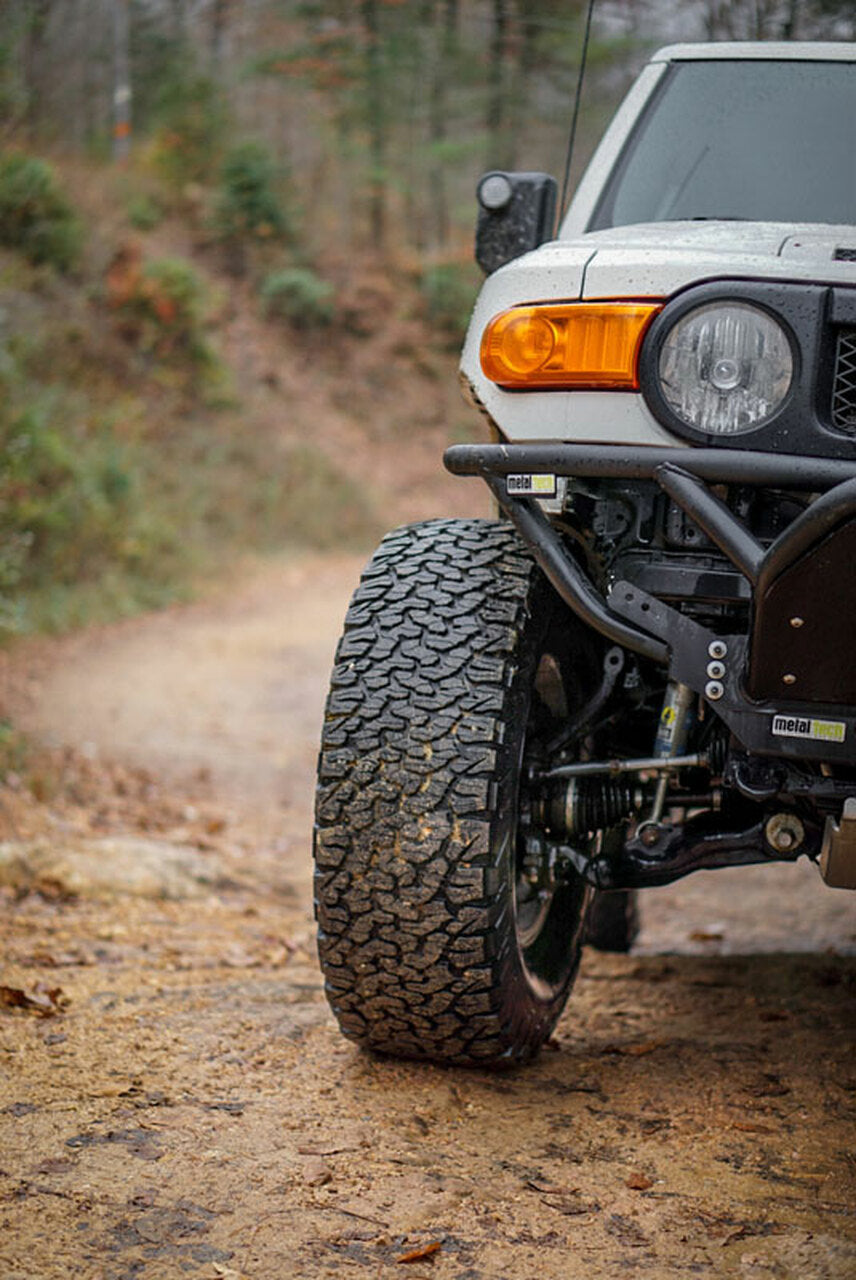 Metal Tech Front Tube Bumper w/ Bash Plate | Toyota FJ Cruiser 2007-2014 - Roam Overland Outfitters