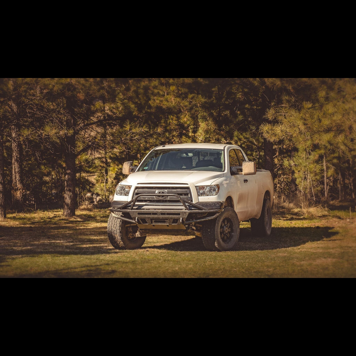 Tundra Hybrid Front Bumper / 2nd gen / 2007-2013 - Roam Overland Outfitters